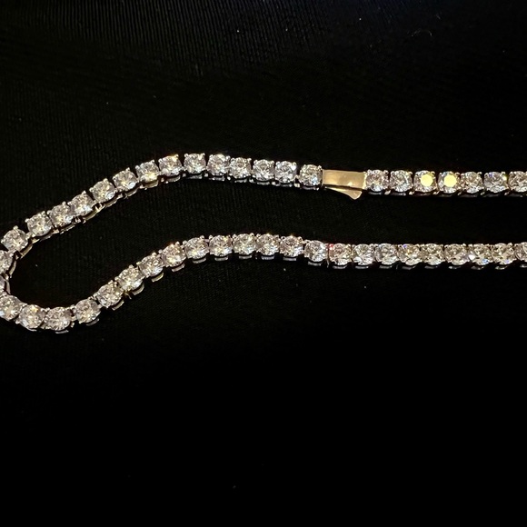 New 18k White Gold 10CT Moissanite Diamond Necklace - Picture 5 of 7